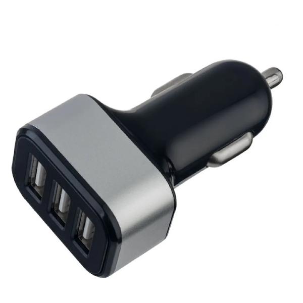 фото Автомобильное зарядное устройство 3хusb, 3,1a black (i4622) perfeo